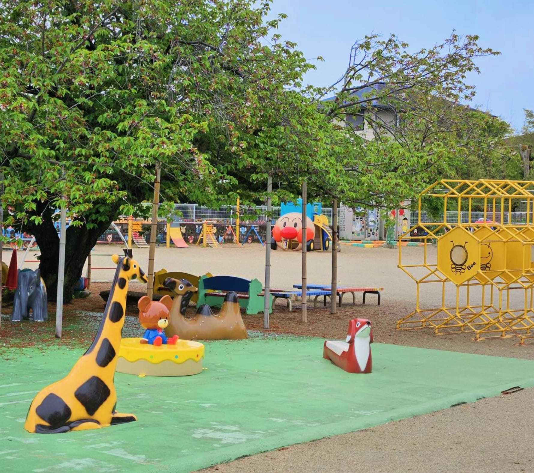 ワンワン認定こども園